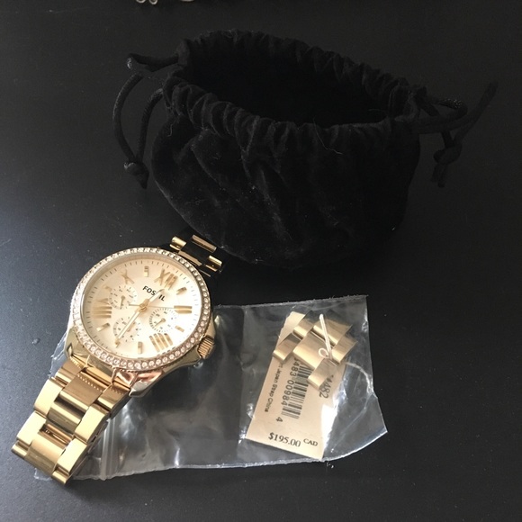 Gold Fossil Watch - Picture 3 of 3